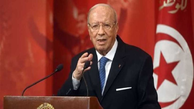 الرئيس التونسي يقرر