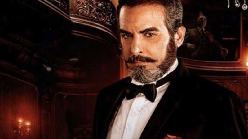 أحمد عبد العزيز بكواليس