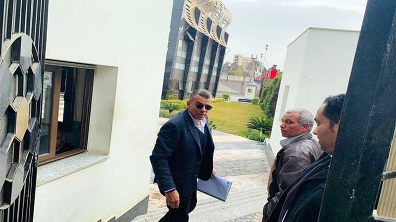 مرتجي ينسحب من اجتماع