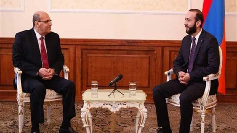 رئيس أرمينيا يدعو