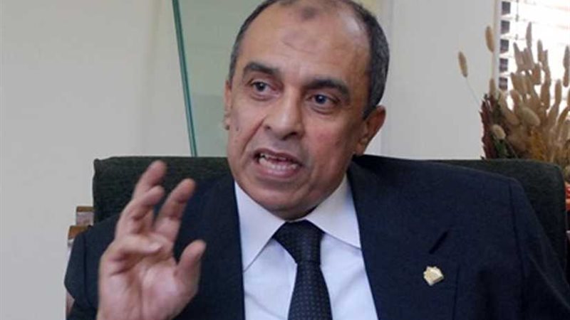 وزير الزراعة يبحث