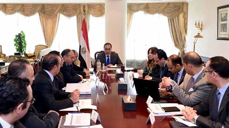 رئيس الوزراء يلتقي