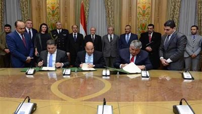 العصار وسفير اوكرانيا يشهدان توقيع مذكرة تفاهم مع شركة فالكون وشركة براكتيكا الاوكرانية