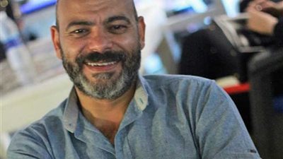 الفنان التشكيلي سامح إسماعيل ومعرضه 