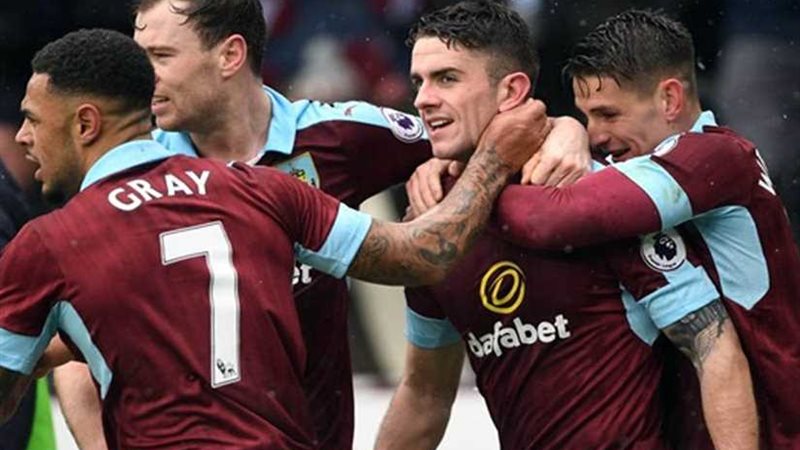 بيرنلي يفوز على برايتون