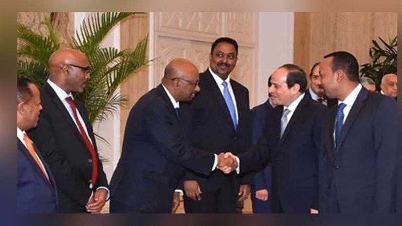 الرئيس السيسي يصل