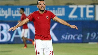 علي معلول نسر الشهر في الأهلي