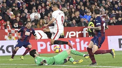 تعادل إشبيلية وإيبار في الدوري الإسباني