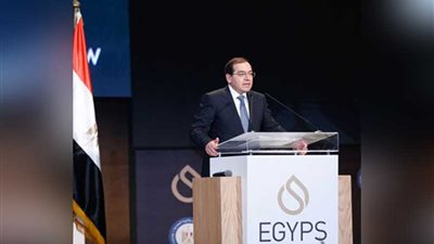 الملا: نجاح ملموس في كل مجالات صناعة البترول