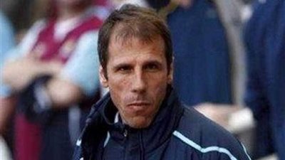 تشيلسي يدرس تعيين زولا مديرًا فنيًا مؤقتًا