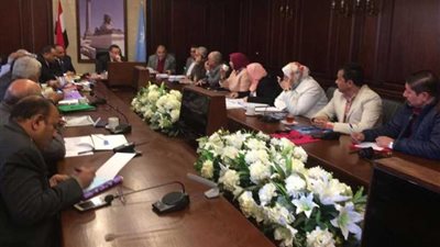 غرامات فورية للمحلات التجارية غير الملتزمة بأعمال النظافة بالإسكندرية