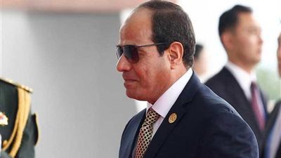 الرئيس يغادر مقر الاتحاد الافريقي متجهًا إلى القاهرة 
