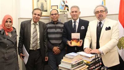 عضو مجلس النواب الألباني فاته فيلاي يزور اتحاد الكتاب