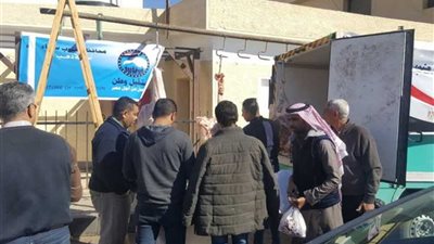 منفذ متحرك لبيع اللحوم والسلع بأسعار مخفضة بجنوب سيناء
