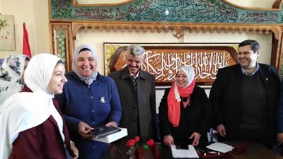 زحام شديد على مكاتب البريد بشمال سيناء لتسديد مبالغ التأمين الخاصة بالتابلت