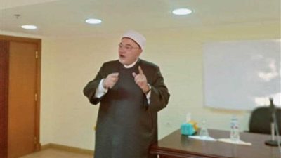 خالد الجندي محاضرا بأكاديمية الأوقاف