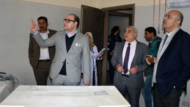 13 سرير عناية مركزة