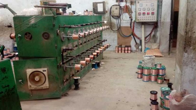 ضبط 3 مصانع لإنتاج