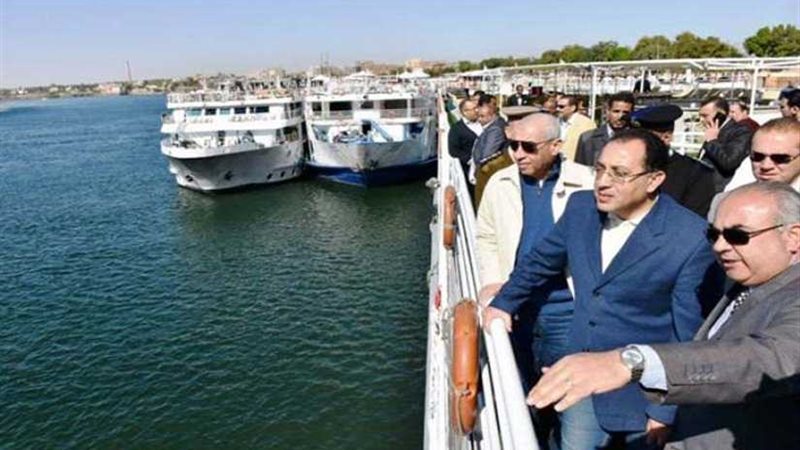 رئيس الوزراء يتجول