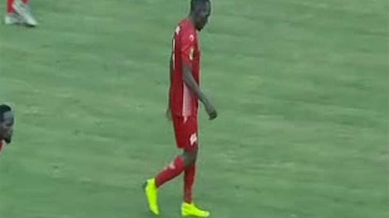 سيمبا يتقدم على الأهلى