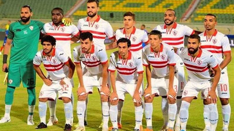 الزمالك بزيه الرسمي..