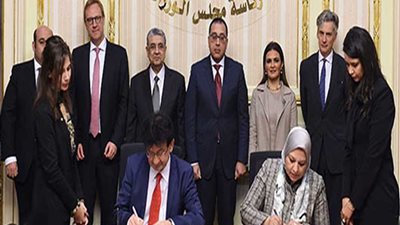 مدبولي يشهد توقيع بروتوكول لإنشاء محطة كهرباء رياح بقدرة 250 ميجاوات