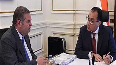 رئيس الوزراء يتابع خطة تطوير 