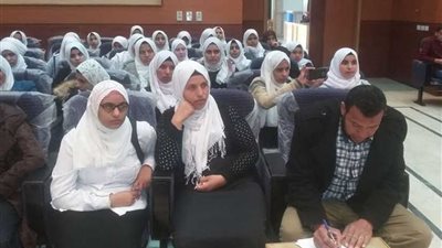 مخاطر الزواج المبكر للفتاة ندوة بمجمع إعلام بئر العبد