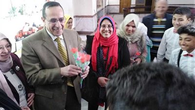 محافظ شمال سيناء يحتفل بعيد الحب مع ذوي القدرات الخاصة