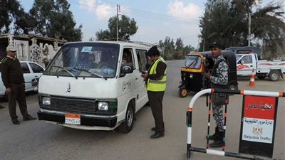 ضبط 141 مخالفة بحملة مرورية في شبرا الخيمة