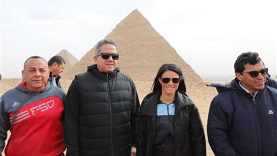 وزيرا الآثار والسياحة في ماراثون الهرم