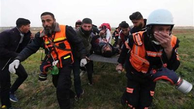 إصابة 20 فلسطينيًا برصاص الاحتلال شرق غزة