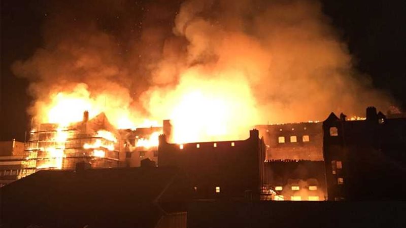 استشهاد 3 أشخاص بينهم