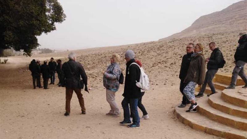 شاهد .. وفد سياحي