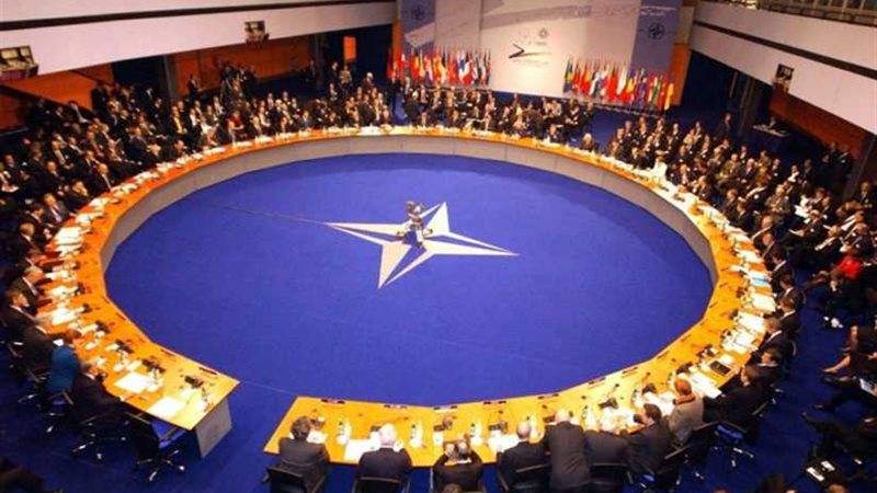 الناتو يناشد روسيا