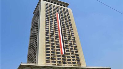 السفير المصري في نيروبي يبحث التعاون الثنائي مع وزيرة الدفاع الكينية