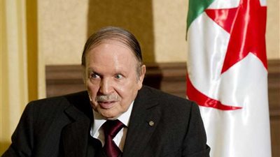 بوتفليقة: الجزائر متمسكة ببناء 