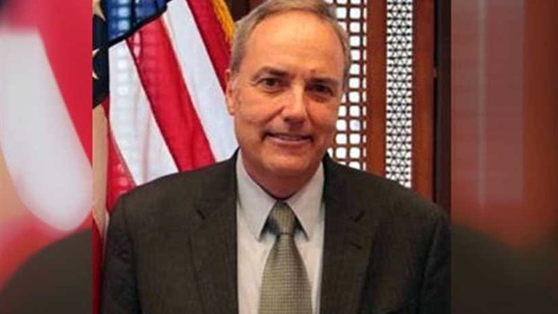 القائم بالأعمال الأمريكي: