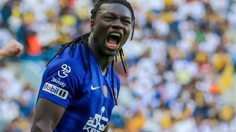 «جوميز» يقود تشكيل