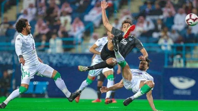 الهلال السعودي يفوز
