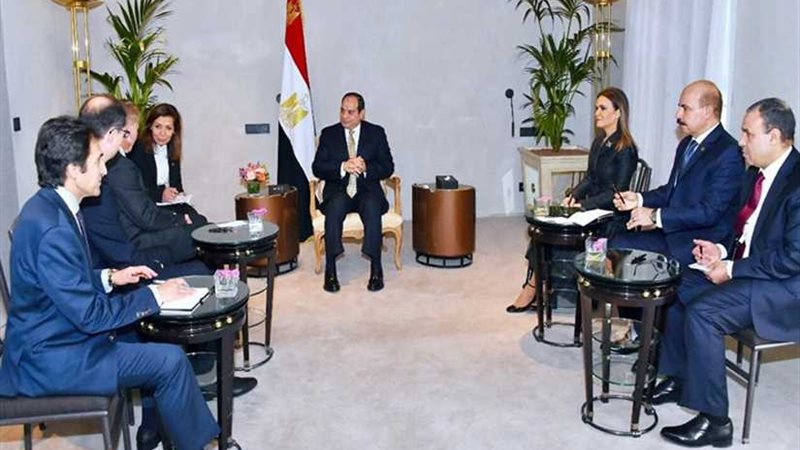 الرئيس السيسي يبحث