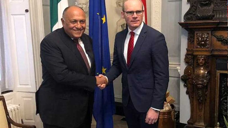 مباحثات موسعة بين