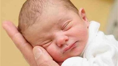 عذراء تنجب طفلاً.. وبدون أب