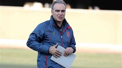 لاسارتي يعلن قائمة الأهلي لمواجهة الداخلية