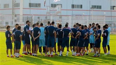 رئيس الزمالك يجتمع باللاعبين