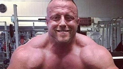 الموت يباغت بطل كمال الأجسام