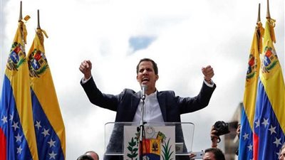 زعيم المعارضة الفنزويلية: المساعدات ستدخل البلاد برًا وبحرًا وجوًا