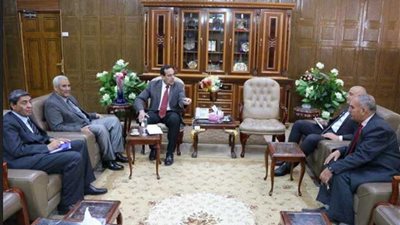 محافظ شمال سيناء يؤكد الاهتمام بالعملية التعليمية وانتظام الدراسة