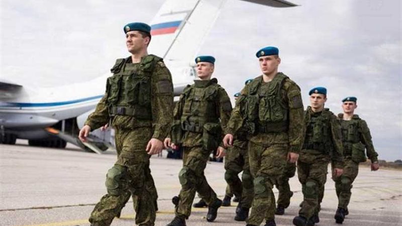 روسيا تحظر على أفراد