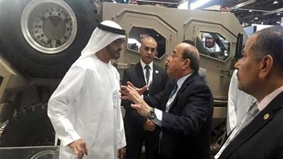 محمد بن زايد يتفقد جناح 